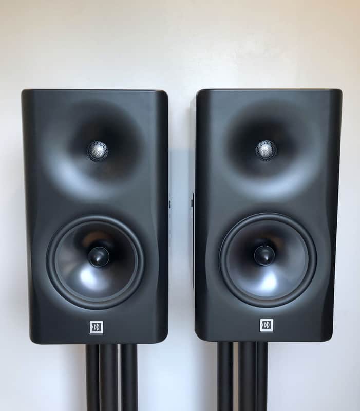Dutch & Dutch 8c Active Monitors image 1