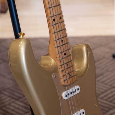 Fender - 50th Ann. LTD Edition Stratocaster (Maple - Aztec Gold)  w/ Tweed Fender Bag - MIM - 2020 -USED Electric Guitar image 9