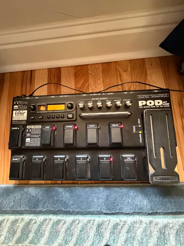 Line 6 POD xt Live Multi-Effect and Amp Modeler | Reverb