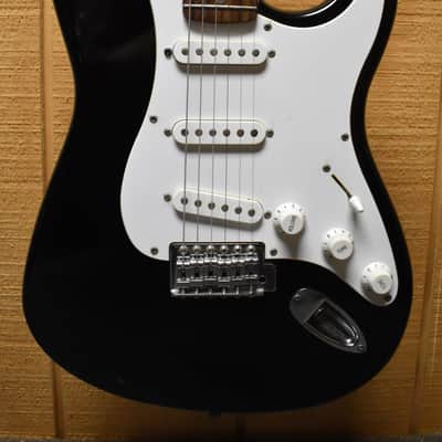 Squier Stratocaster - Black image 2