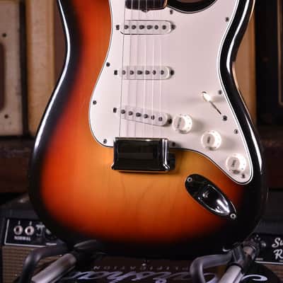 Fender Stratocaster 1965 - Sunburst image 1
