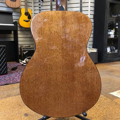 Yamaha FS800 Solid Top Concert Acoustic Guitar Natural image 3