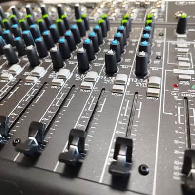 Mackie 1402VLZ4 14-Channel Mic / Line Mixer 2014 - Present - Black image 4