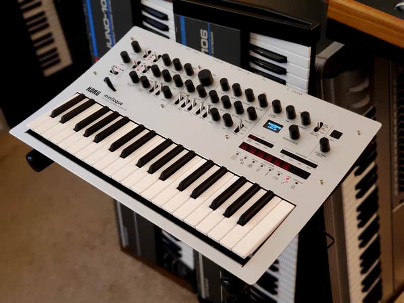 Korg MINILOGUE