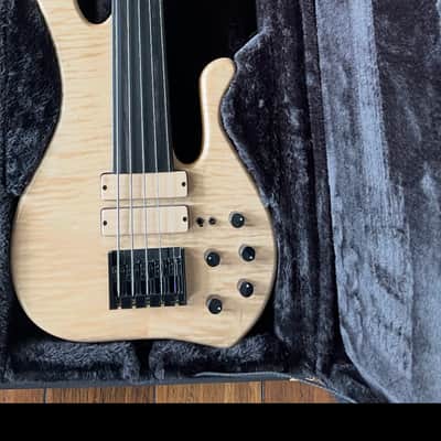 ZON Michael Manring 5 string Hyperbass image 6