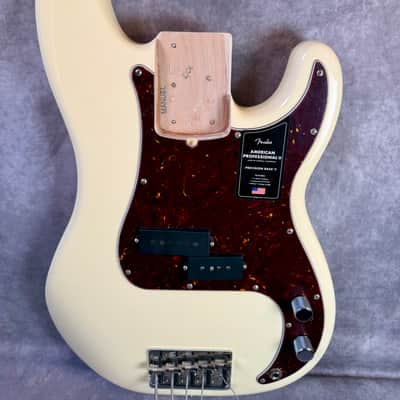 Fender American Professional II Precision Bass Body Olympic White 2023 - White image 1