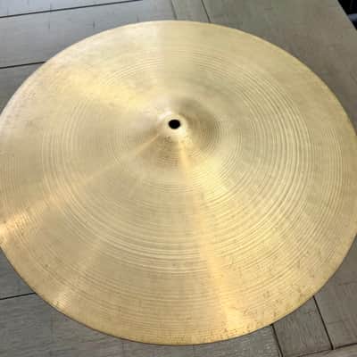 Zildjian Avedis 17 inch thin crash 60s image 1