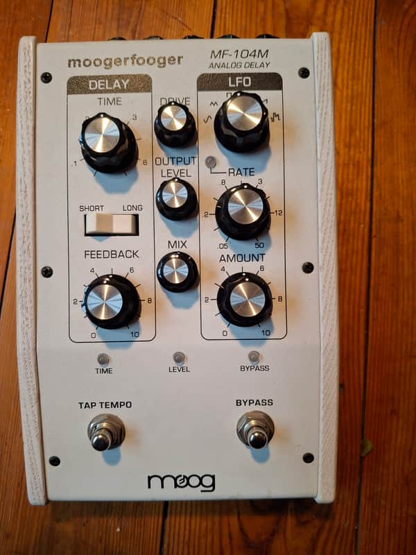Moog MF-104M Moogerfooger Analog Delay 2012 - White image 1