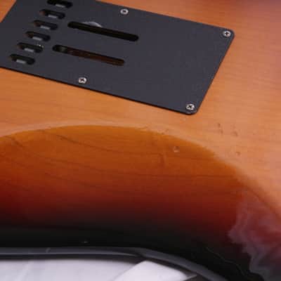 G&L G&L / 1991 S-500 Leo Fender Signature Sunburst Secondhand! [108526] 1991 image 11