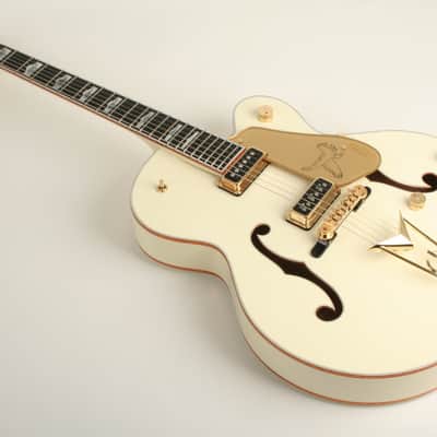 Gretsch G6136-55 Vintage Select Edition '55 White Falcon Hollow Body with Cadillac Tailpiece TV Jones Solid Spruce Top Vintage White Lacquer JT25082635 image 11