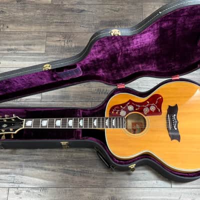 Gibson J-200 Artist Jumbo Acoustic Guitar (Early 1970's) - Natural image 24