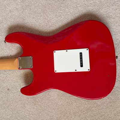Squier Standard Stratocaster with Rosewood Fretboard 1989 - 2000 - Torino Red image 8
