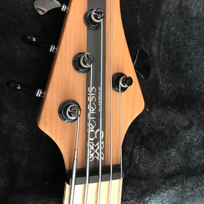 Modulus Graphite Genesis 5 String Flamed maple fingerboard and Quilted maple top! Gloss Natural image 4