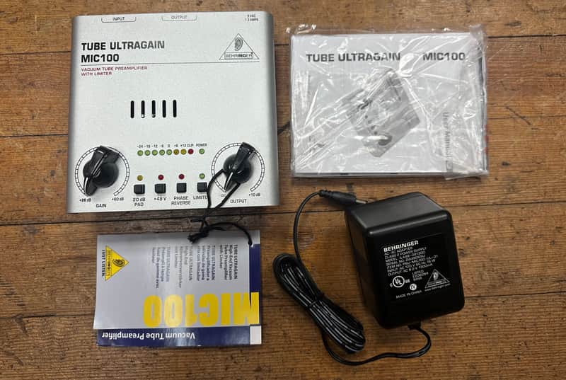 Behringer Tube Ultragain MIC100 Vacuum Tube Preamp with Limiter
