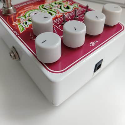 Electro-Harmonix Blurst Modulated Filter Pedal image 4