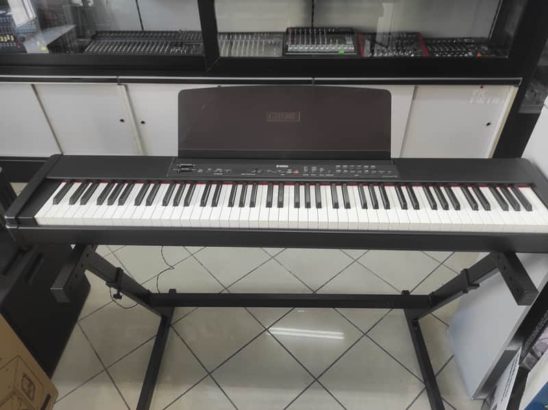 Yamaha P90 piano digitale 88 tasti image 1