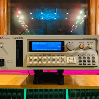 Akai S3000 MIDI Stereo Digital Sampler image 13