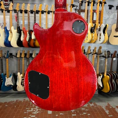 Gibson   Les Paul Traditional Plus 2011 Cherry Sunburst High Flamed Top image 6