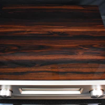 Luxman C-7 Limited Edition Stereo Control Amplifier in Excellent Condition image 4