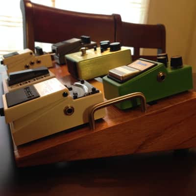 Custom 19.5" Oak Wood Pedalboard- Polyurethane Finish. FREE Shipping! image 7