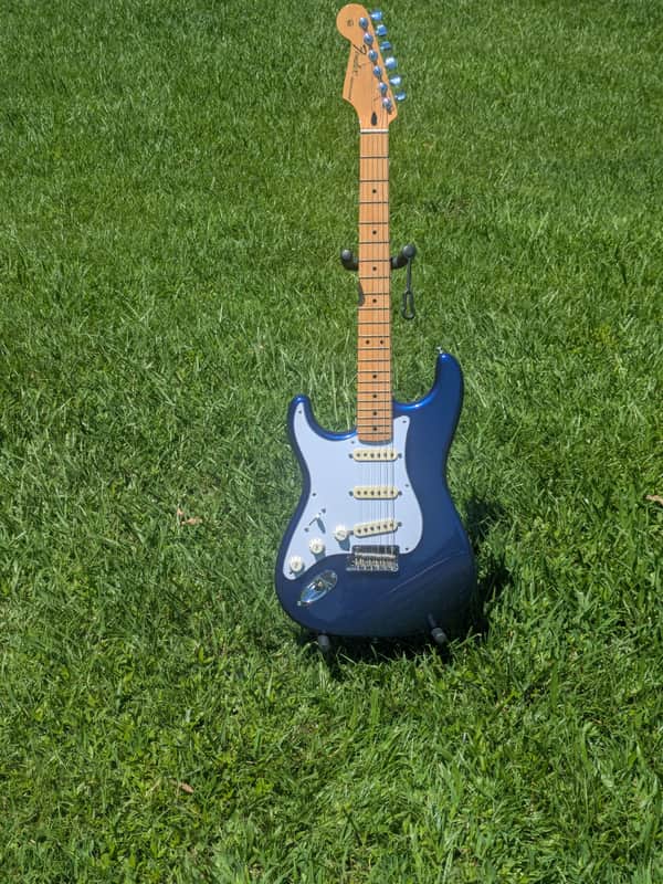 Fender Stratocaster 2016 - Lake Placid Blue image 1