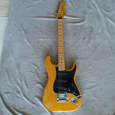Fender Stratocaster with Maple Fretboard 1979 - Natural image 1