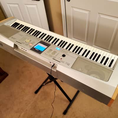 MUST SEE!!! YAMAHA DGX 505 SEMI-WEIGHTED 88-KEY DIGITAL PIANO IN AMAZING CONDITION! image 18