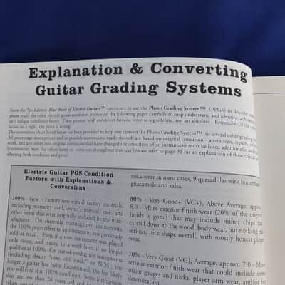 Blue Book of Electric Guitars 7th Edition Paperback / No CD ROM Fjestad Brown 2001 image 4