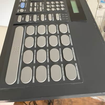 Roland R-70 Human Rhythm Composer (Read Description)