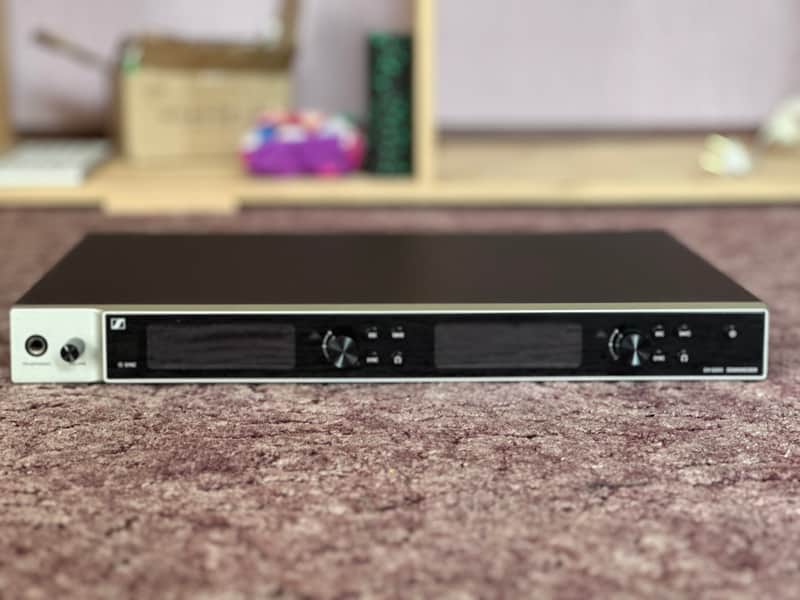 Sennheiser EM 6000 2-Channel Digital Wireless Receiver 470-714MHZ image 1