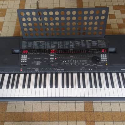 Clavier arrangeur Yamaha PSR-SQ16 image 1