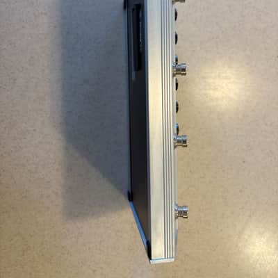 Tech 21 VT Bass Deluxe 2010s - Brushed Aluminum image 6