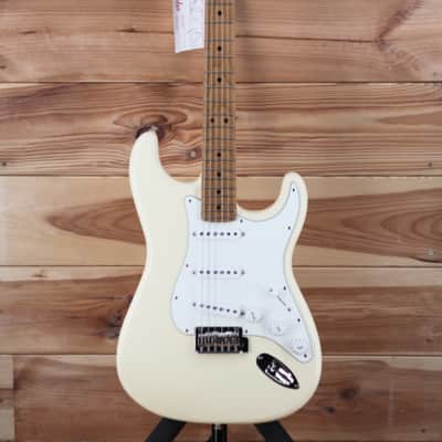 Fender Player II Limited Edition Stratocaster with Roasted Maple Neck 2025 - Present - Olympic White image 1