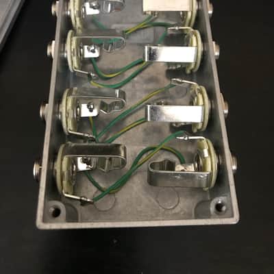 Patchbay X4 - Custom pedalboard interface - Loop Guitar Pedal - Julian Doe Electronics image 5