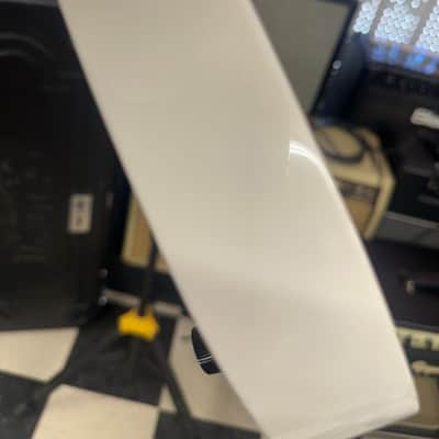 Ibanez PGM301-WH Paul Gilbert Signature 2003 - 2008 - White image 18