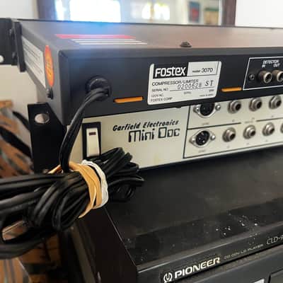 Fostex 3070 Compressor / Limiter Rackmount - Vintage image 5