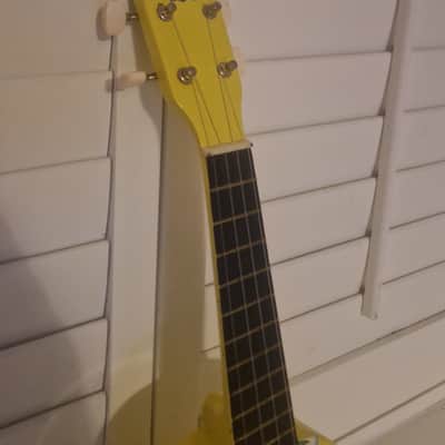 nickelodeon  spongebob hula hula  - ukulele 2000s - gloss - good image 9