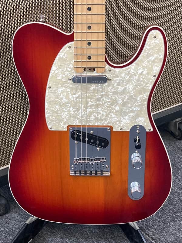 Fender American Elite Telecaster with Maple Fretboard 2017 - Aged Cherry Burst