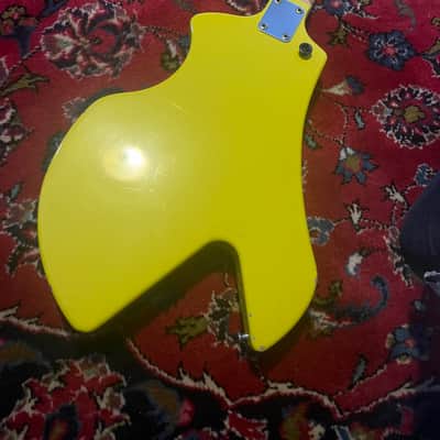 Gibson Corvus 1982 - Yellow nitro image 5