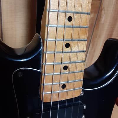 Vintage Lotus L670B - Black Electric Guitar - Bullet Copy . image 3