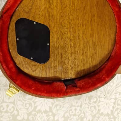 Gibson Les Paul Standard '50s Tobacco Burst Electric Guitar Figured Top image 7