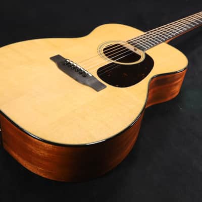 Martin 00-18 Standard Series NEW 2025 - Natural 828 image 3