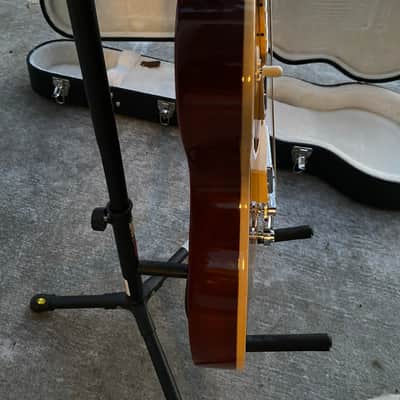 Gibson Les Paul Traditional 2008 - 2012 - Light Burst image 13