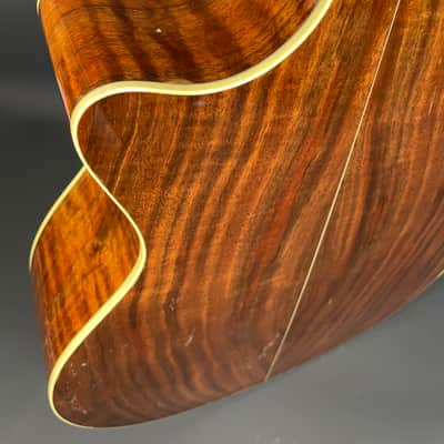 Taylor W14C 1999 Western Red Cedar / Figured Claro Walnut w/ OHSC & Fishman Pickup image 12