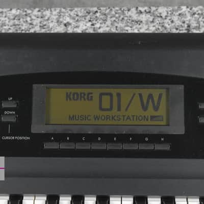 KORG 01/W Music Workstation synthesizer in Good condition. image 7
