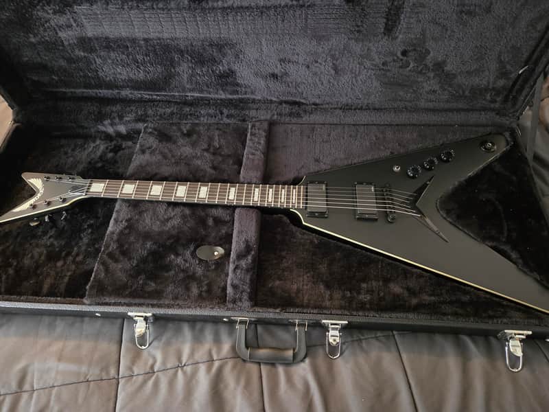 DEAN V Stealth Black Satin w/ DEAN HARD CASE - EMG Pickups image 1