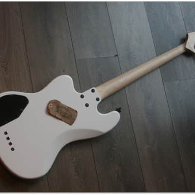 LAKLAND "Series Decade White" image 5