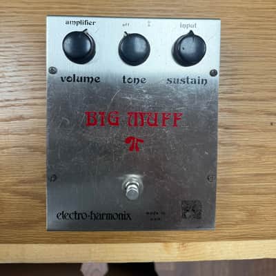 V2 “Rams Head” Big Muff (1975-1976) Vintage Electro-Harmonix with