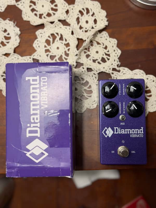 Immagine Diamond Vibrato V2 2024 - Present - Purple - 1