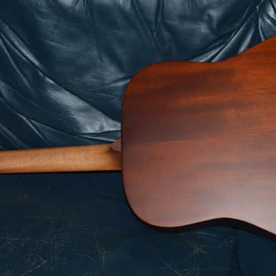 Larrivee Simple 6 Dreadnought Sunburst 2026 - Satin image 5
